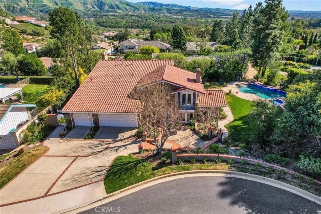 Photo of 10972 Furlong Drive, North Tustin, CA 92705 (MLS # OC26008622)