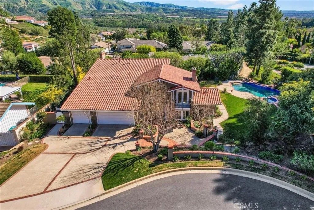 Photo of 10972 Furlong Drive, North Tustin, CA 92705 (MLS # OC26008622)