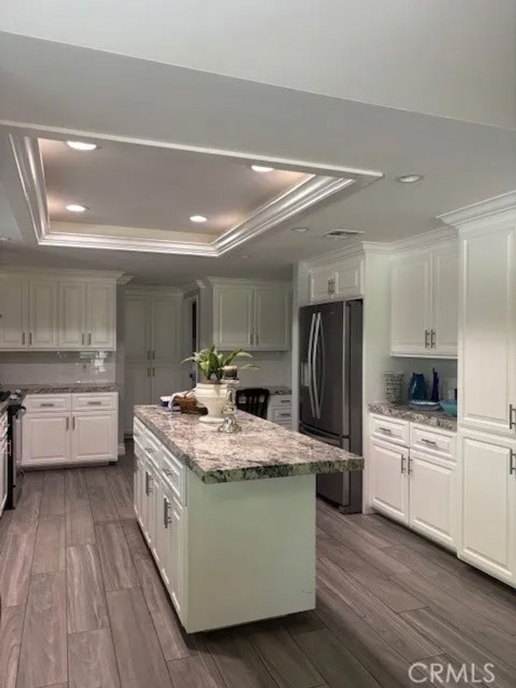 Photo of 4989 Cochran Street, Simi Valley, CA 93063 (MLS # SR25280632)