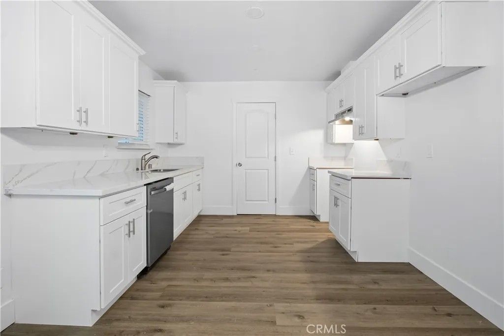 Photo of 18421 Fairfield Dr, Madera, CA 93638 (MLS # SC26013062)