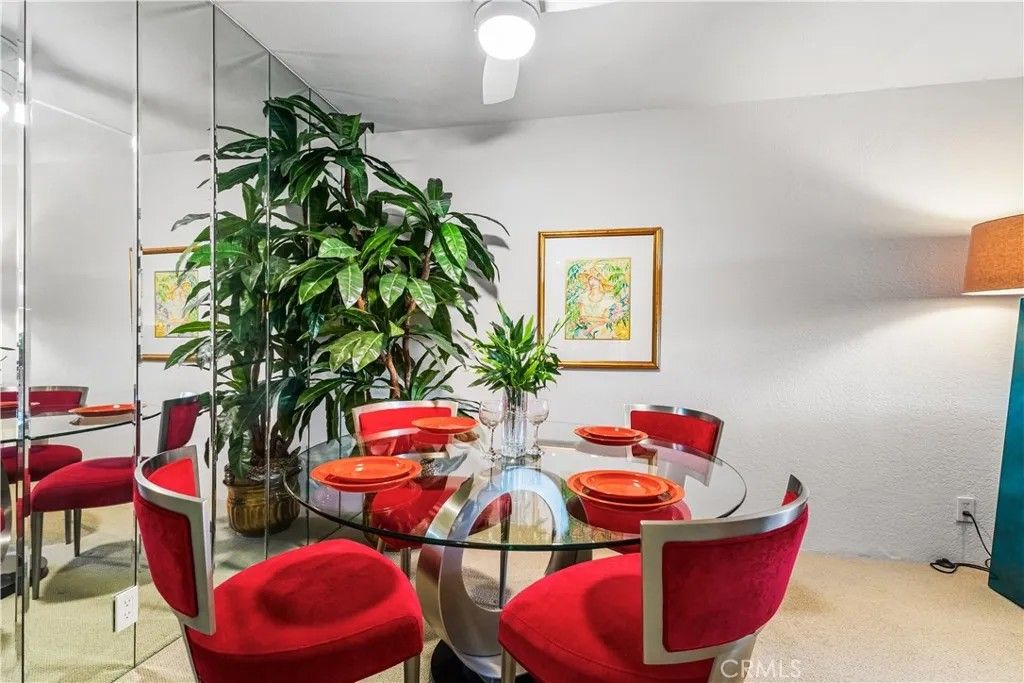 Photo of 470 N Villa Ct #212, Palm Springs, CA 92262 (MLS # SW26014067)