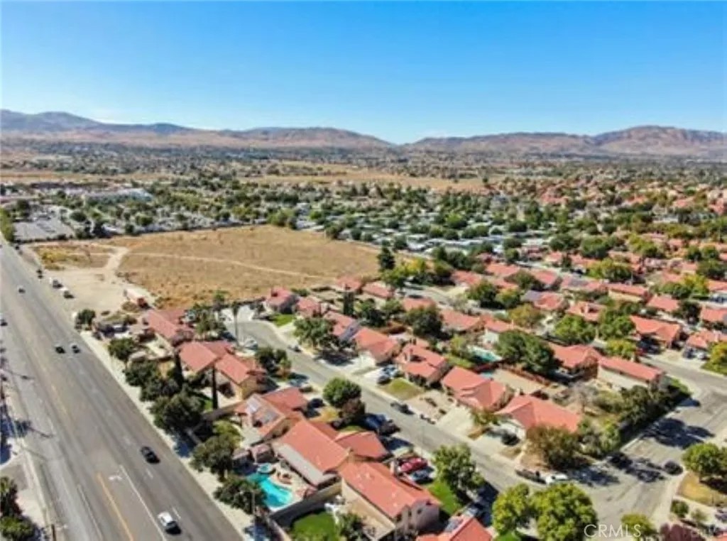 47 VIC AVENUE R11 STE