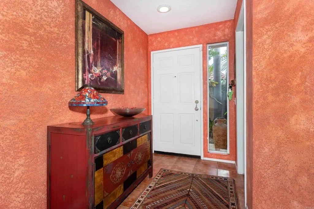 2219 Sawgrass Gln