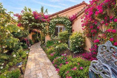 Photo of 2219 Sawgrass Gln, Escondido, CA 92026 (MLS # NDP2609786)