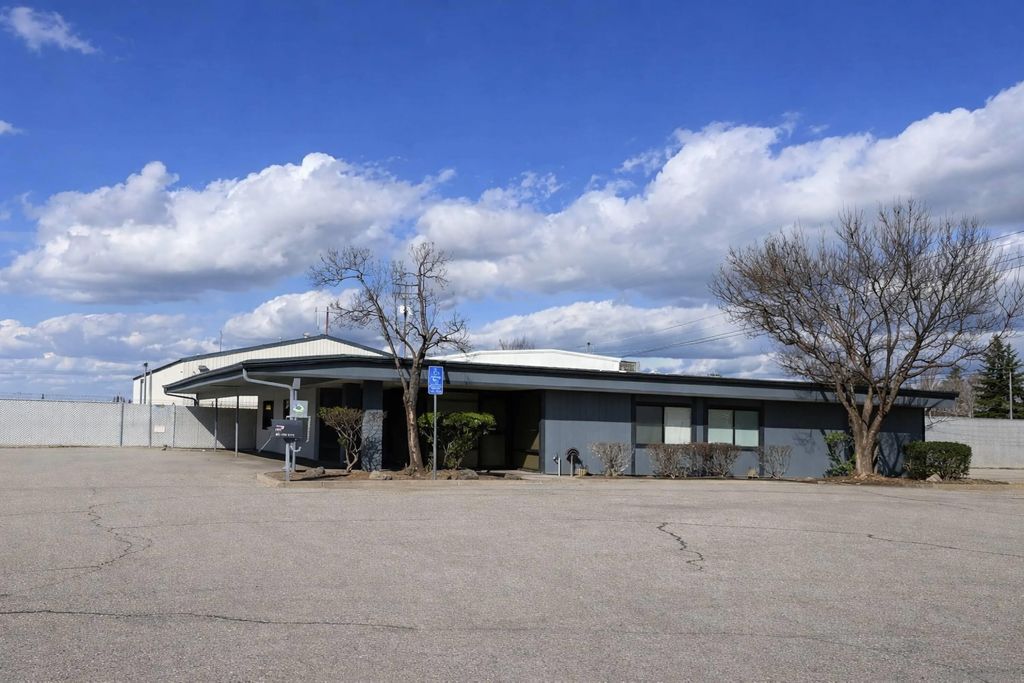 Photo of 7700 Downing Ave, Bakersfield, CA 93308 (MLS # 260007144)