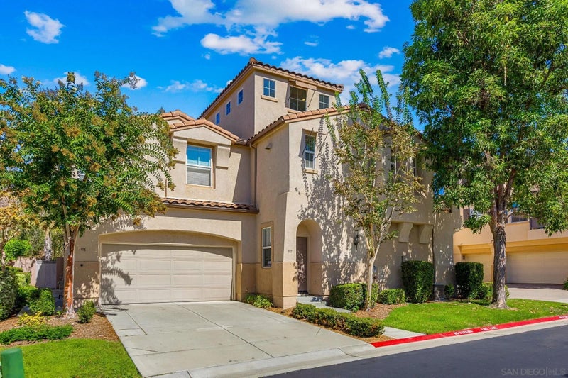 977 Pearleaf Ct
