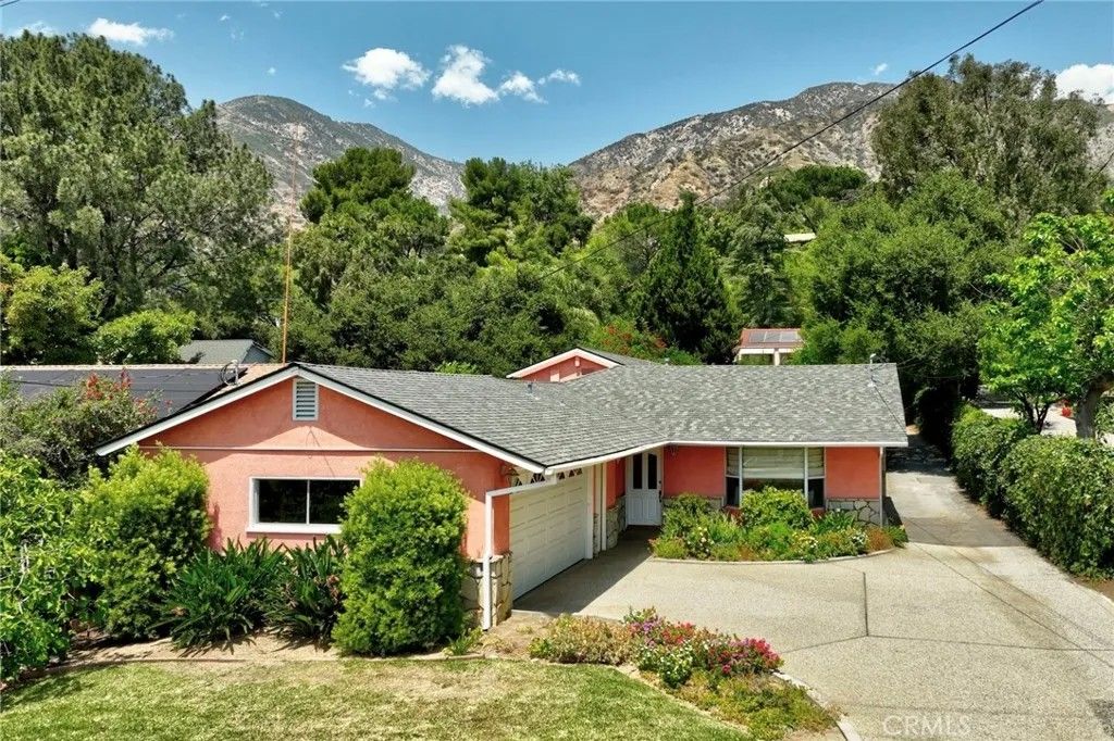 Photo of 743 E Grandview Ave, Sierra Madre, CA 91024 (MLS # AR26090648)