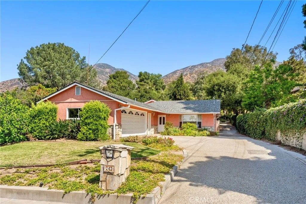 Photo of 743 E Grandview Ave, Sierra Madre, CA 91024 (MLS # AR26090648)