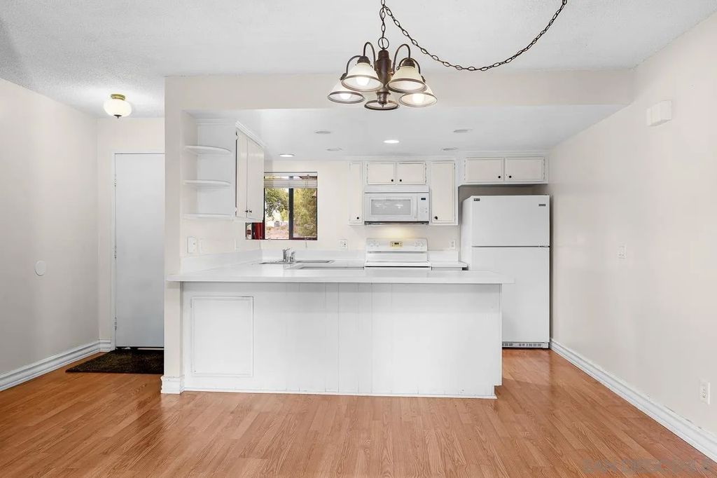 Photo of 1257 E Grand Ave #D, Escondido, CA 92027 (MLS # 260005899)