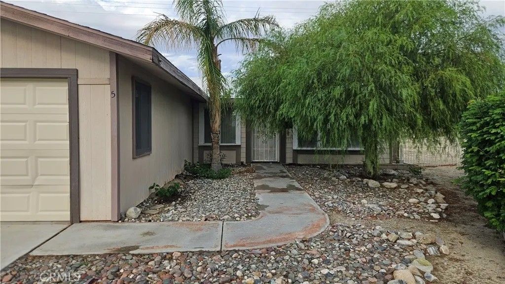 Photo of 69525 Dillon Rd, Desert Hot Springs, CA 92241 (MLS # IG25278466)