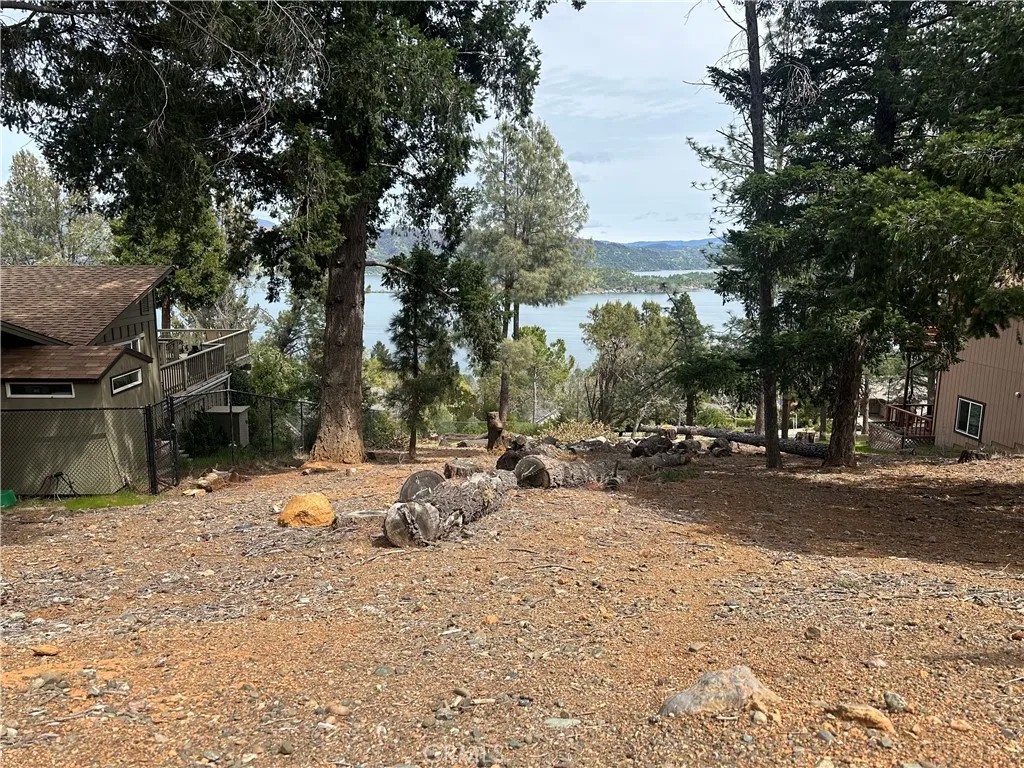 3526 Meadow Wood