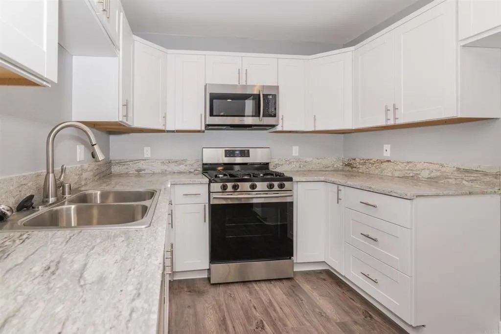 10760 N Magnolia Avenue B6