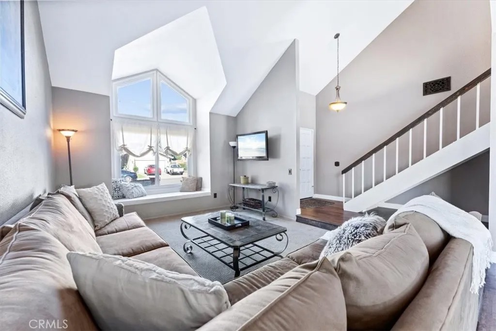 1041 S Falling Leaf Circle