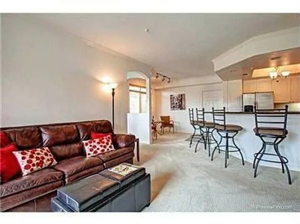 9253 Regents Road A211