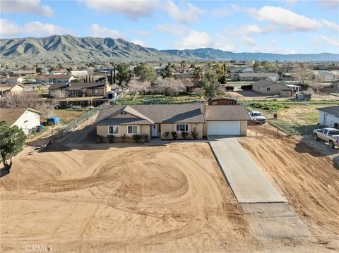 21019 Wren Apple Valley CA 92308