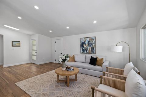 Tiny photo for 5284 Winthrop St, San Diego, CA 92117 (MLS # 250038651)
