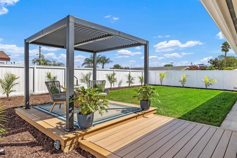 Tiny photo for 5284 Winthrop St, San Diego, CA 92117 (MLS # 250038651)