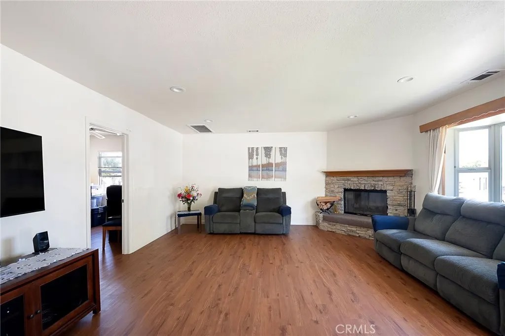 17209 Falda Avenue
