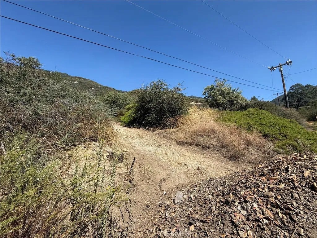 23680 Hillview