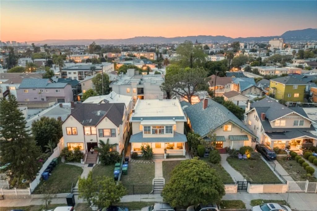 Photo of 221 S Reno St, Los Angeles, CA 90057 (MLS # CV26085635)