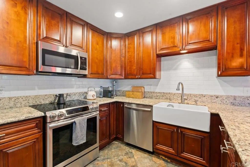 Photo of 6960 Caminito Curva, San Diego, CA 92119 (MLS # 260009917)