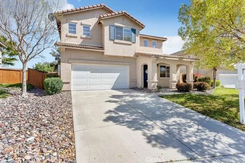 Photo of 37200 Moonbeam Court, Murrieta, CA 92563 (MLS # NDP2511312)