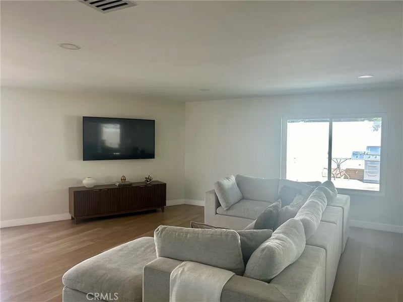 1312 Paseo Corto
