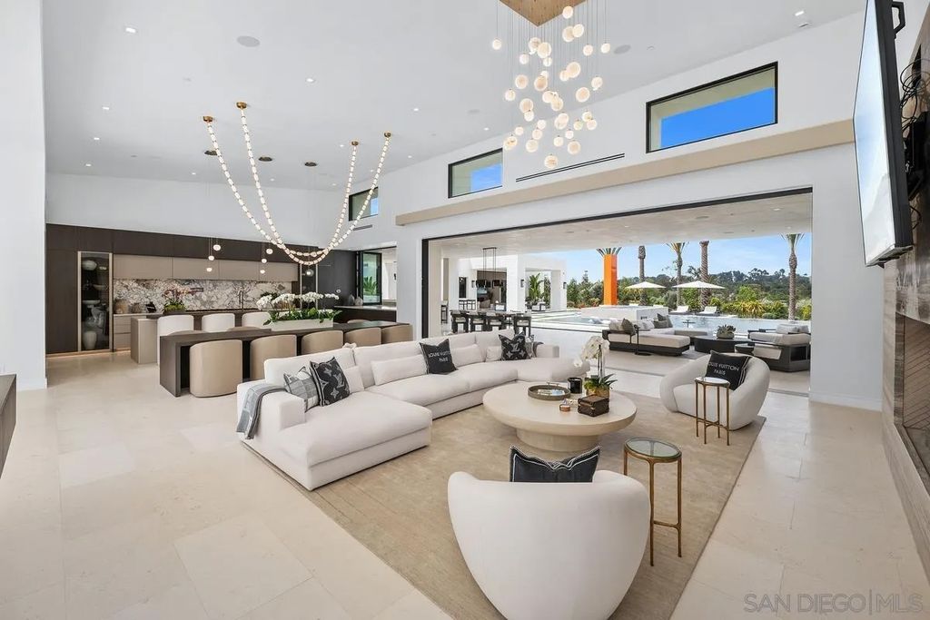 Photo of 17474 Via De Fortuna, Rancho Santa Fe, CA 92067 (MLS # 250043044)