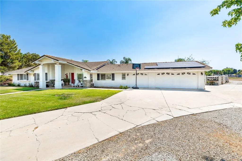 28853 Broken Arrow Circle