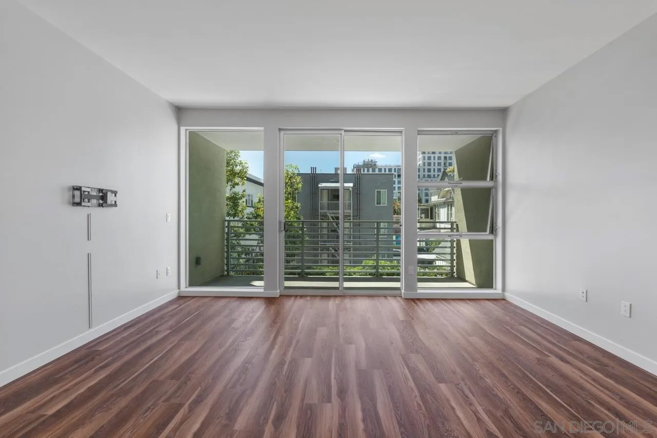 3100 6th Ave 207