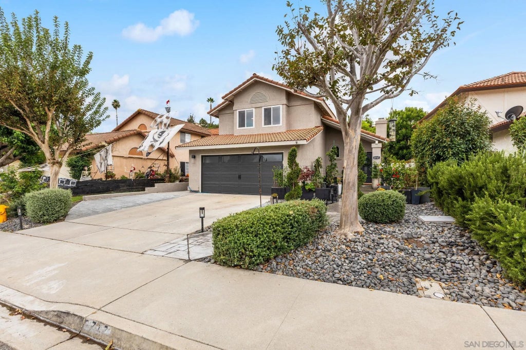 Photo of 3717 Via Baldona, Oceanside, CA 92056 (MLS # 260026000)
