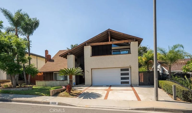 1029 Twin Canyon