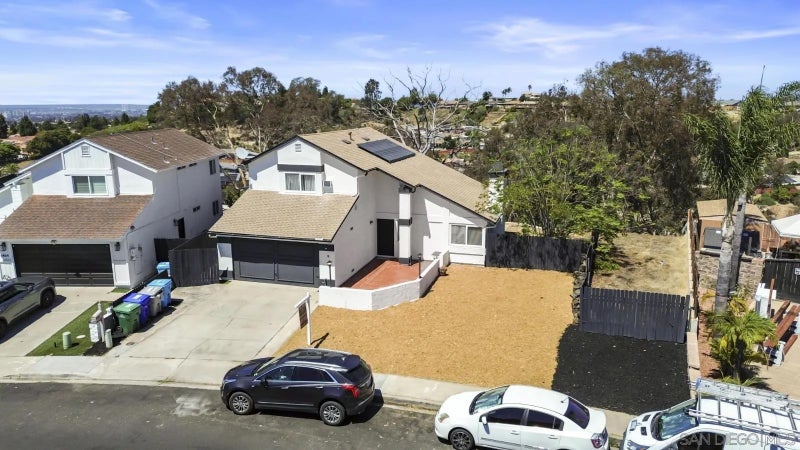 6476 Calle Pavana