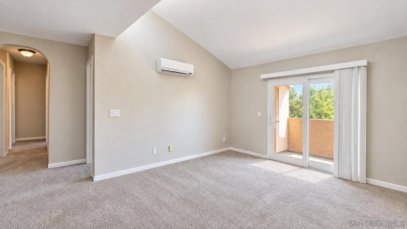 5252 Balboa Arms Dr. 286