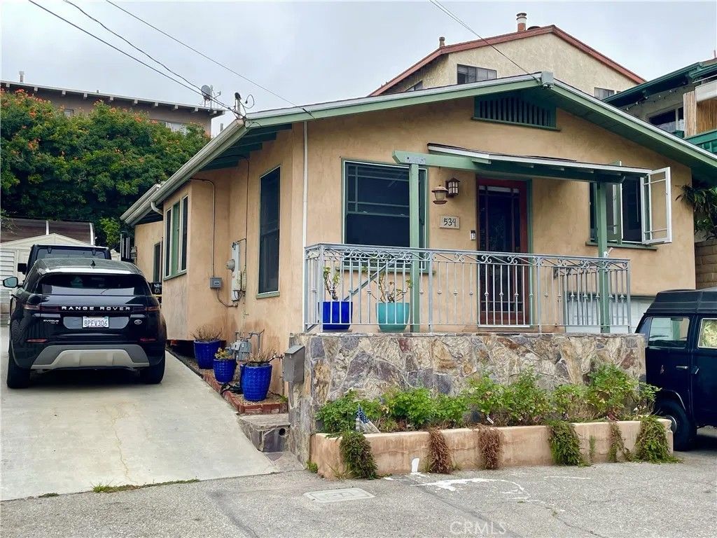 Photo of 534 Gravely Court, Hermosa Beach, CA 90254 (MLS # SB26072928)