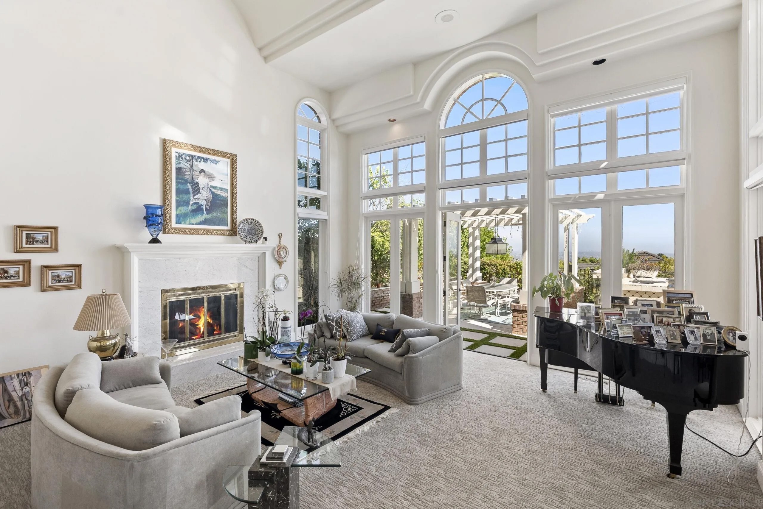 6815 S La Jolla Scenic Drive