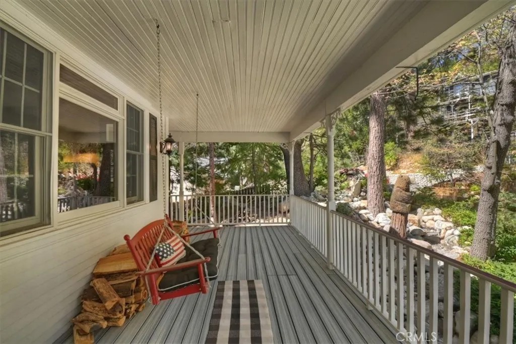 27312 Pinewood