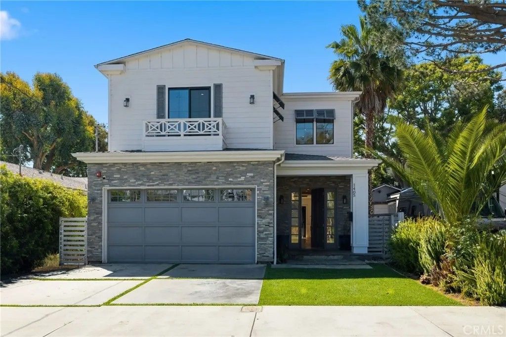 Photo of 1405 Oak Avenue, Manhattan Beach, CA 90266 (MLS # SB26077848)