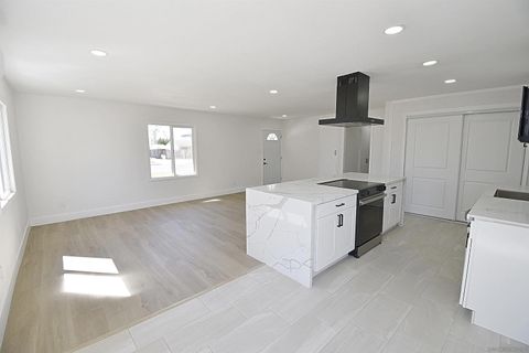 Tiny photo for 4772 Mount Gaywas Dr, San Diego, CA 92117 (MLS # 250041324)