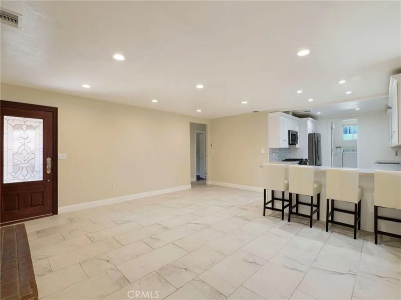 1414 Thompson