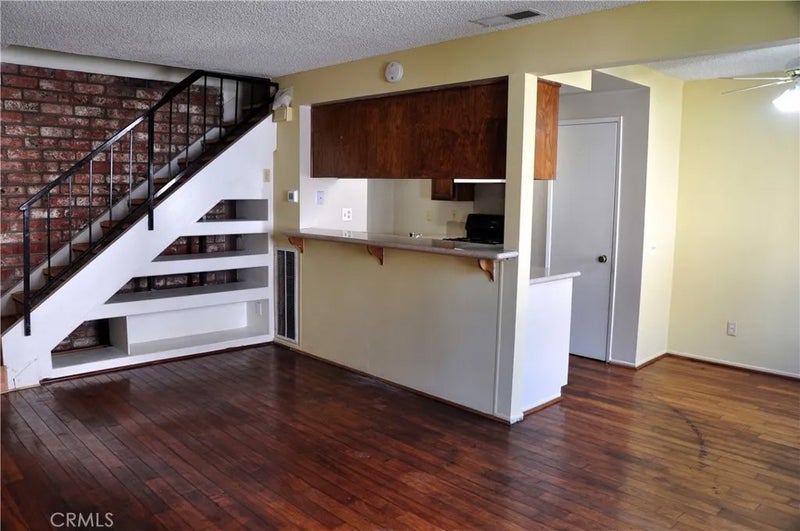 1102 W Calle Del Sol