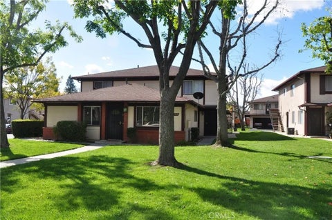 Photo of 1102 W Calle Del Sol, Azusa, CA 91702 (MLS # IG26193342)