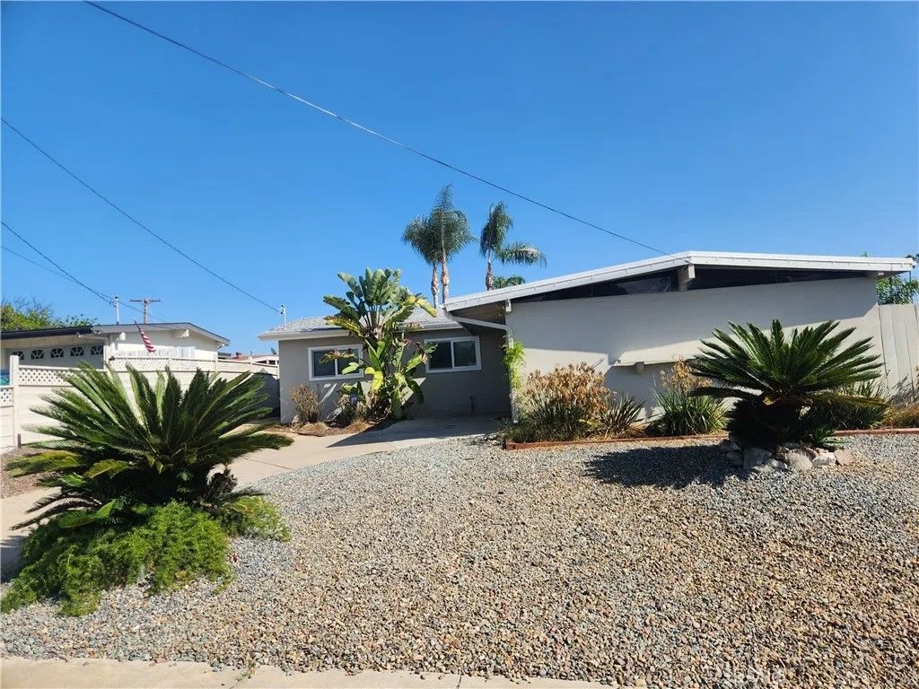 Photo of 4571 Paola Way, San Diego, CA 92117 (MLS # OC25247963)