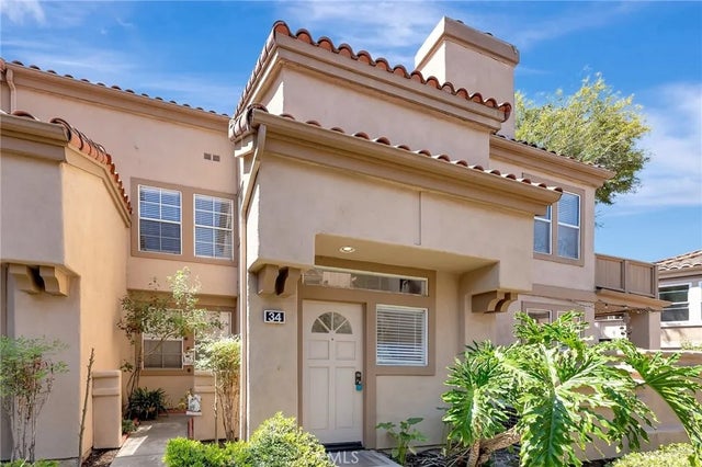 34 Magellan Aisle, Irvine