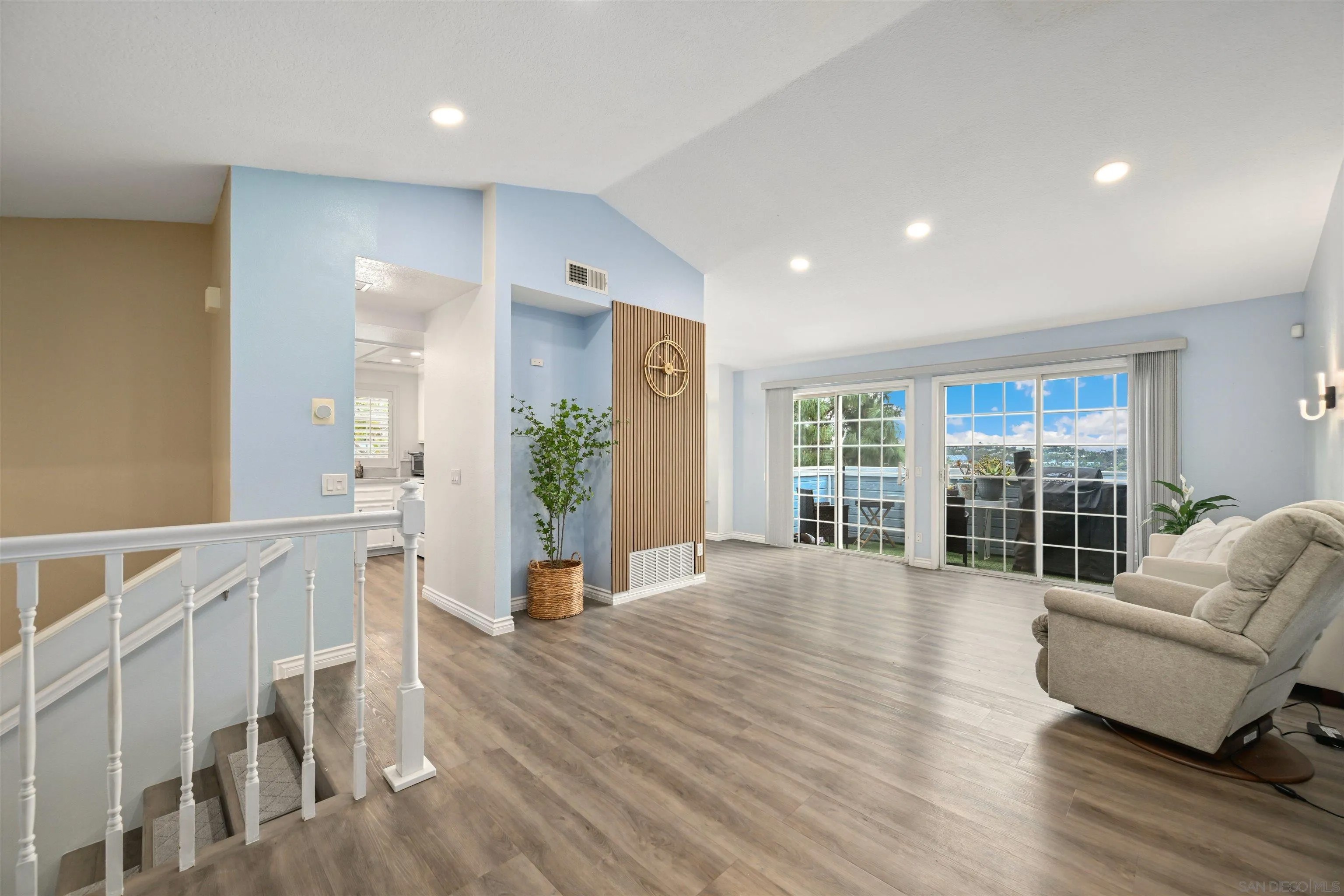 2835 Valley Vista Way