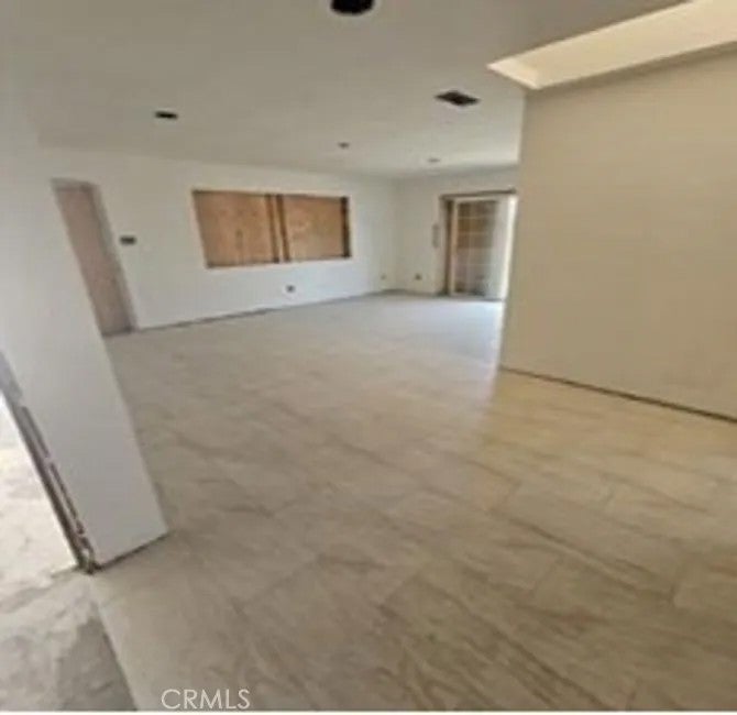 2505 Claridge