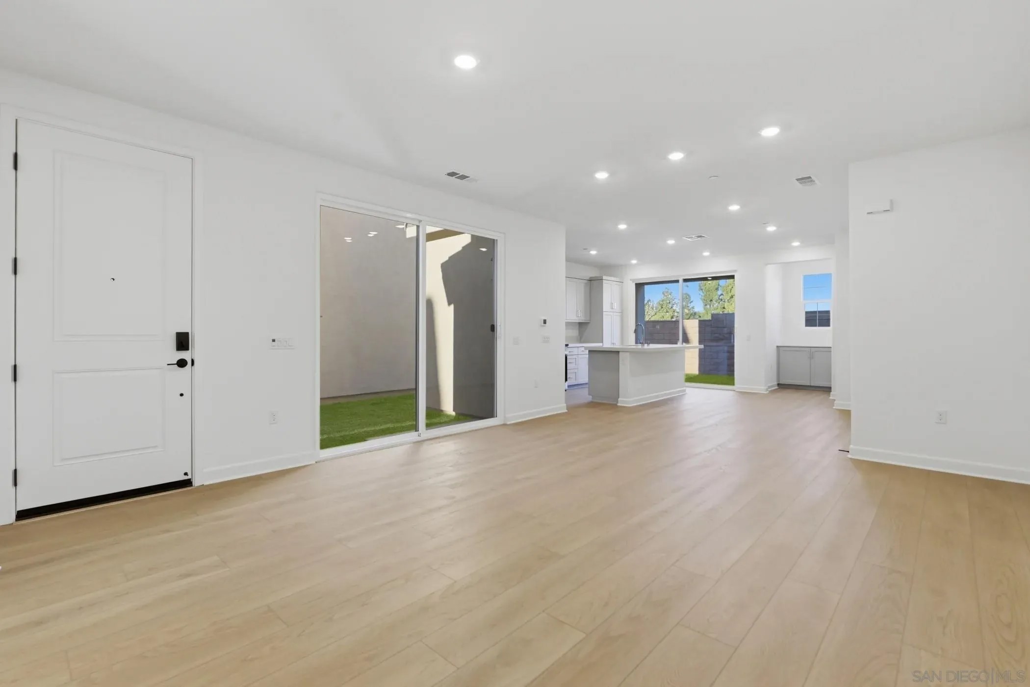 112 Village Walk Way