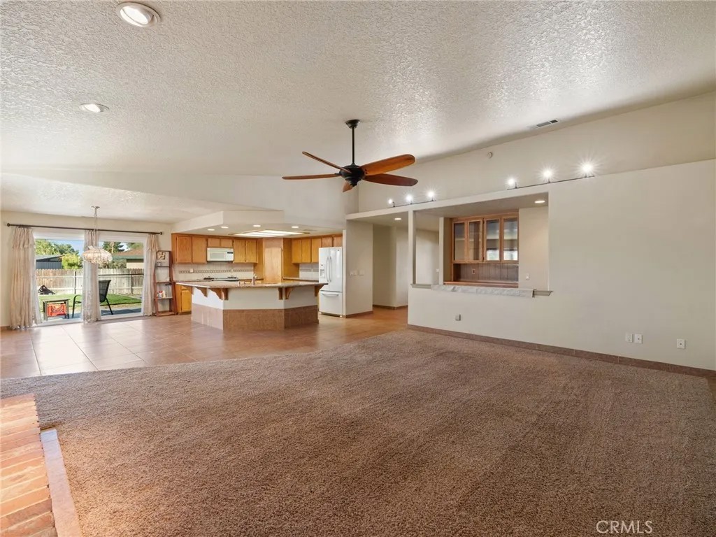 15850 Elcona