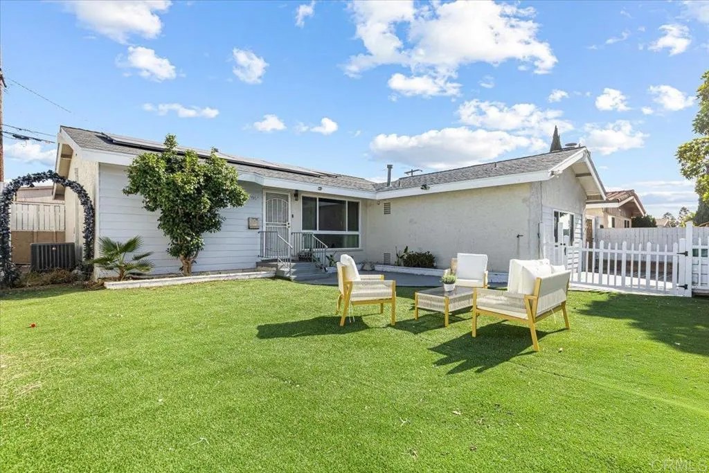 5051 Pelusa Street