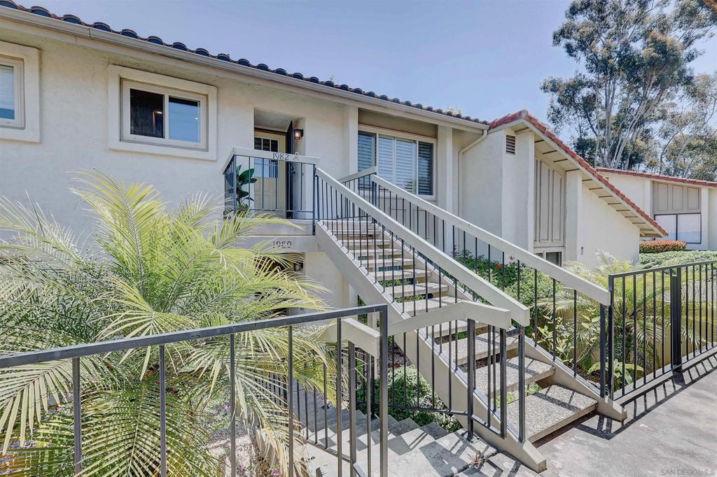 Photo of 1982 Fairlee Dr, Encinitas, CA 92024 (MLS # 250035200)